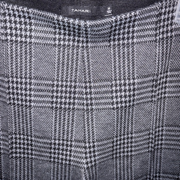 Tahari Black and Gray Plaid knitted Trousers with front Pleat - Picture 3 of 10